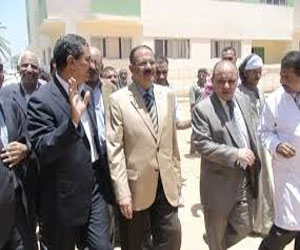   مصر اليوم - محافظ قنا يعقد اجتماعًا مع مجلس الأمناء لبحث النهوض بالتعليم