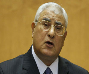   مصر اليوم - الرئيس المؤقت يصدر عددًا من القرارات الجمهورية