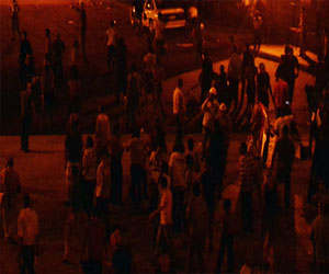   مصر اليوم - عشرات المواطنين يشيعون ضحايا المنيل إثر هجوم عناصر إخوانية مسلحة على الأهالي