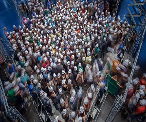   مصر اليوم - تجربة ألمانية لمواجهة التدافع داخل الأماكن الضيقة