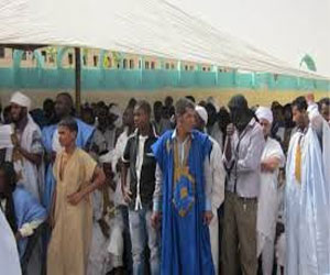   مصر اليوم - إسلاميو موريتانيا يدينون قتل أنصار مرسي