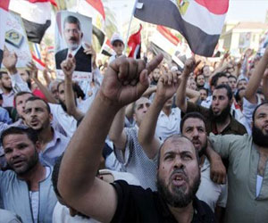   مصر اليوم - مسيرة لمؤيدي مرسي في الإسكندرية