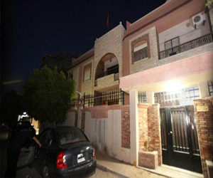   مصر اليوم - السلطات الليبية تتصدى لاقتحام القنصلية التونسية