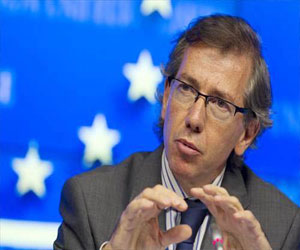   مصر اليوم - مسؤول أوروبي يستبعد نشوب حرب أهلية في مصر