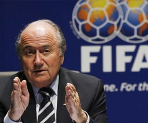   مصر اليوم - بلاتر يواصل جهوده لمساعدة الرياضة الفلسطينية بمشاركة كل الأطراف