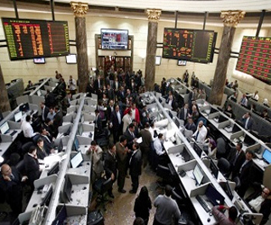   مصر اليوم - مؤشرات البورصة تكتسى باللون الأخضر اليوم