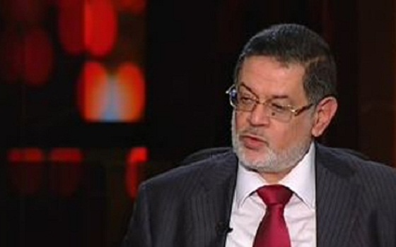   مصر اليوم - نشطاء يطلقون حملة دستور جديد أولا للمطالبة بإلغاء المعطل