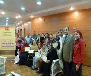   مصر اليوم - المركز المصري يتهم الإعلان الدستوري بـالانحياز الطائفي