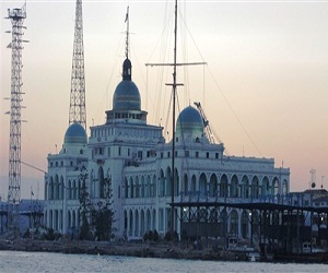   مصر اليوم - إطلاق النار على مبنى الإرشاد في السويس وعدم تأثُّر النشاط الملاحي