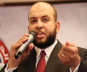   مصر اليوم - الإعلامي في  الإخوان  أحمد عارف يرد على منشورات القوات المسلحة