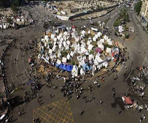   مصر اليوم - هدوء في ميدان التحرير بعد الإفطار الجماعي