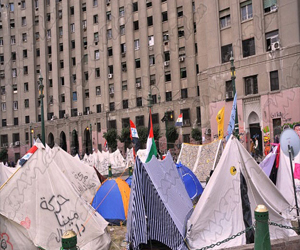   مصر اليوم - 30 يونيه تطالب باستمرار الاعتصام في التحرير والاتحادية