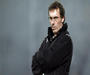   مصر اليوم - بلان واثق من حسم صفقة الأورغوياني إيدسون كافاني