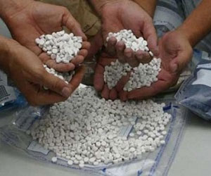   مصر اليوم - ضبط عاطلين بحوزتهم 180 قرصًا مخدرًا في البحر الأحمر