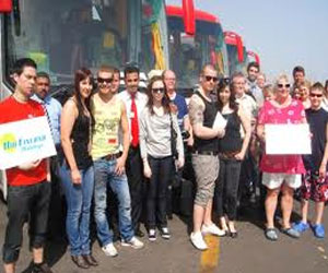   مصر اليوم - وصول 8 آلاف سائحًا إلى الغردقة