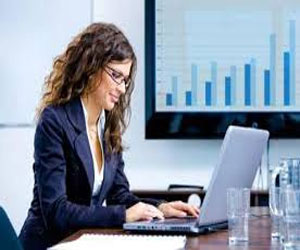   مصر اليوم - مقاطعة إندونيسية تحظر عمل الإناث بسبب العلاقات الغرامية