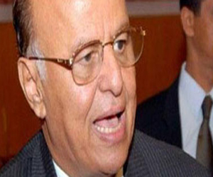   مصر اليوم - مسلحون يحاصرون منزل وزير الأشغال اليمني