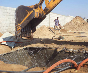   مصر اليوم - الجيش المصري يدمر 23 مخزناً لتهريب الوقود إلى غزة