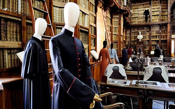   مصر اليوم - تأثير البابا فرنسيس على موضة الملابس الإيطالية واضح