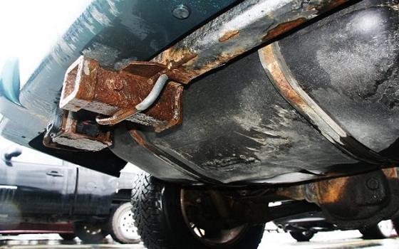   مصر اليوم - كرايسلر ترفض الاعتراف بوجود عيب فني في مؤخرة الجيب شيروكي