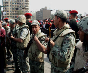   مصر اليوم - المحامين: لجنة عمل قانونية لرصد الإنتهاكات ضد الجيش