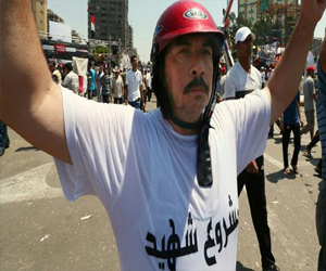   مصر اليوم - اشتباكات عنيفة بين مؤيدين ومعارضين للرئيس المعزول في الدقهلية