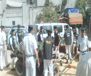   مصر اليوم - ضبط 50 هاربًا و35 مشتبهًا فيهم إثر حملة في البحر الأحمر