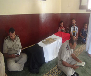   مصر اليوم - الدقهلية تودع شهيد الشرطة في سيناء وغياب مدير الأمن