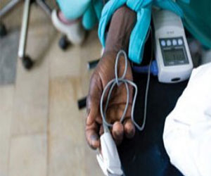   مصر اليوم - غرامة كبيرة على النسوة اللواتي يصرخن أثناء الولادة في زيمبابوي