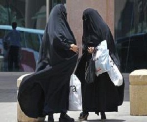   مصر اليوم - السعوديات يقتحمن الوظائف التي يحتكرها الرجال