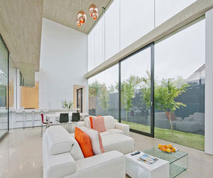 مصر اليوم - منزل برويست الشفاف لعشاق الأناقة والتميّز