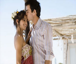   مصر اليوم - تجديد العلاقة الزوجية يبعث الحياة بين الشريكين