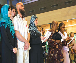   مصر اليوم - ألمانيا تفتح أبوابها أمام المهاجرين