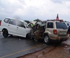   مصر اليوم - مصرع 5 أشخاص من أسرة واحدة في حادث في الإسكندرية