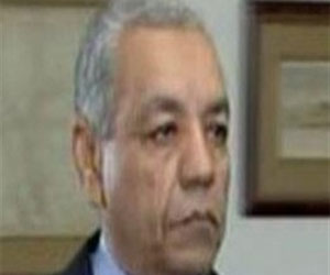   مصر اليوم - إسماعيل عطيه يتفقد المسجد الجامع في مدينة أسوان