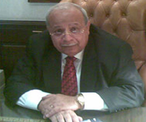   مصر اليوم - مستشار شفيق : بدأنا الإجراءات القانونية تمهيدًا لعودته