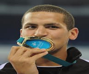   مصر اليوم - السباح التونسي أسامة الملولي بطلاً للعالم في سباق 5 كلم