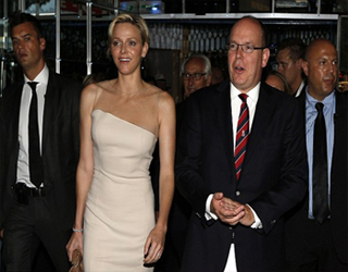   مصر اليوم - أميرة موناكو تنفي شائعات هروبها قبل زفافها