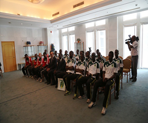   مصر اليوم - الرئيس الموريتاني يتعهد بمضاعفة دعم منتخب بلاده