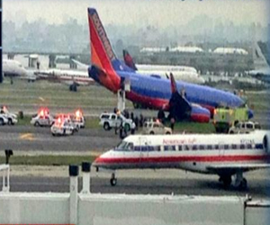   مصر اليوم - إصابة 10 أشخاص خلال هبوط طائرة أميركية