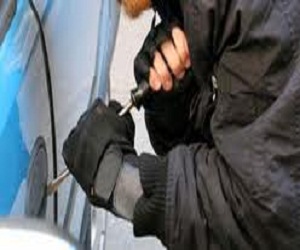   مصر اليوم - توقيف تشكيل عصابيّ تخصص في سرقة السيارات داخل الغردقة