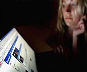   مصر اليوم - النساء الناجحات هن الأكثر غيرة على فيسبوك