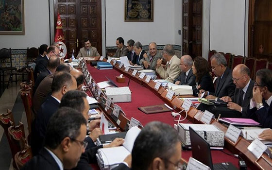   مصر اليوم - وزير الداخلية التونسي يعلن الكشف عن منفذ اغتيال شكري بلعيد