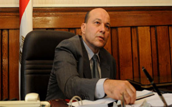   مصر اليوم - وكيل القضاة يزعم أن النائب العامّ السابق كان يتلقّى التعليمات من مرسي