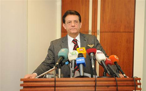 مصر اليوم - هارون يدعو المسؤولين إلى معالجة مسألة طبابة النازحيين السوريين