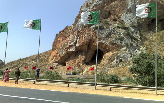   مصر اليوم - الجزائر تعتبر تهريب المخدرات إرهاباً جديداً وتؤكد عزمها على محاربته