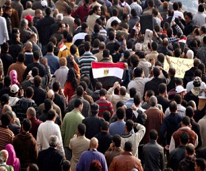   مصر اليوم - متظاهرو التحرير يطالبون بمحاكمة قيادات الإخوان