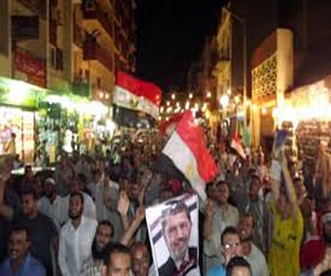   مصر اليوم - مسيرة لأنصار مرسى في الغردقة ضد الانقلاب