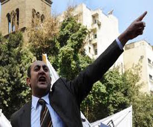   مصر اليوم - خالد علي يطالب المتظاهرين بالتمسك بالسلمية