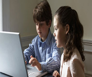   مصر اليوم - دراسة تحذر من وجود الكمبيوتر في غرف نوم الأطفال